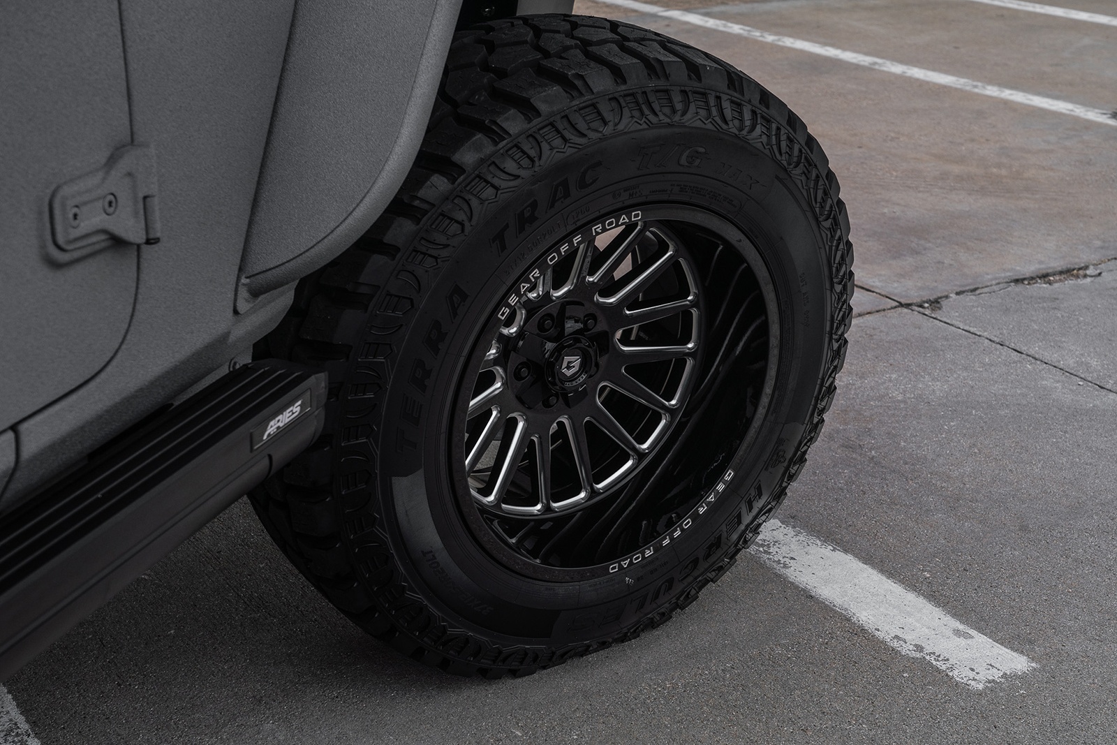 Starwood Motors Jeep Wrangler | Gear Off Road Wheels